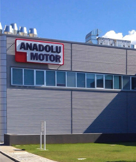 Anadolu Motor araç dış mekan sürüş performansı ve teknik özellikleri tanıtım bannerı